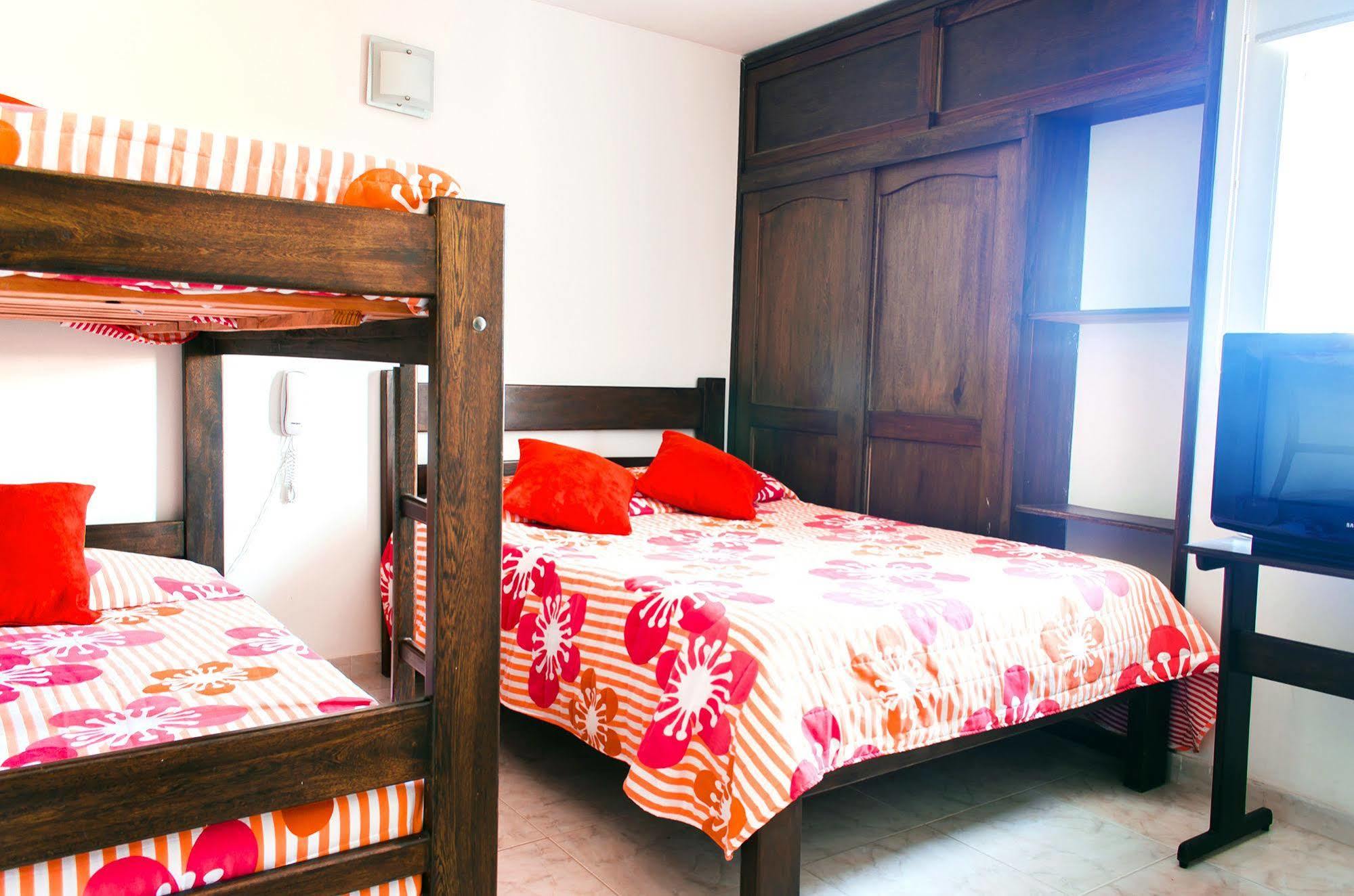 סנטה מרתה Hotel Marovi מראה חיצוני תמונה